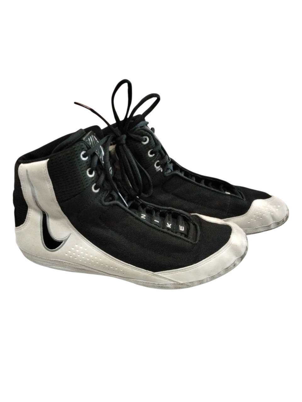 Used Nike INFLICT Wrestling Shoes Black Senior