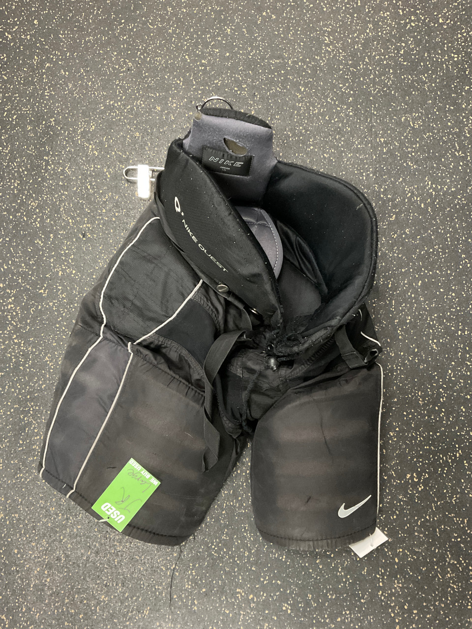 ice hockey nike quest junior