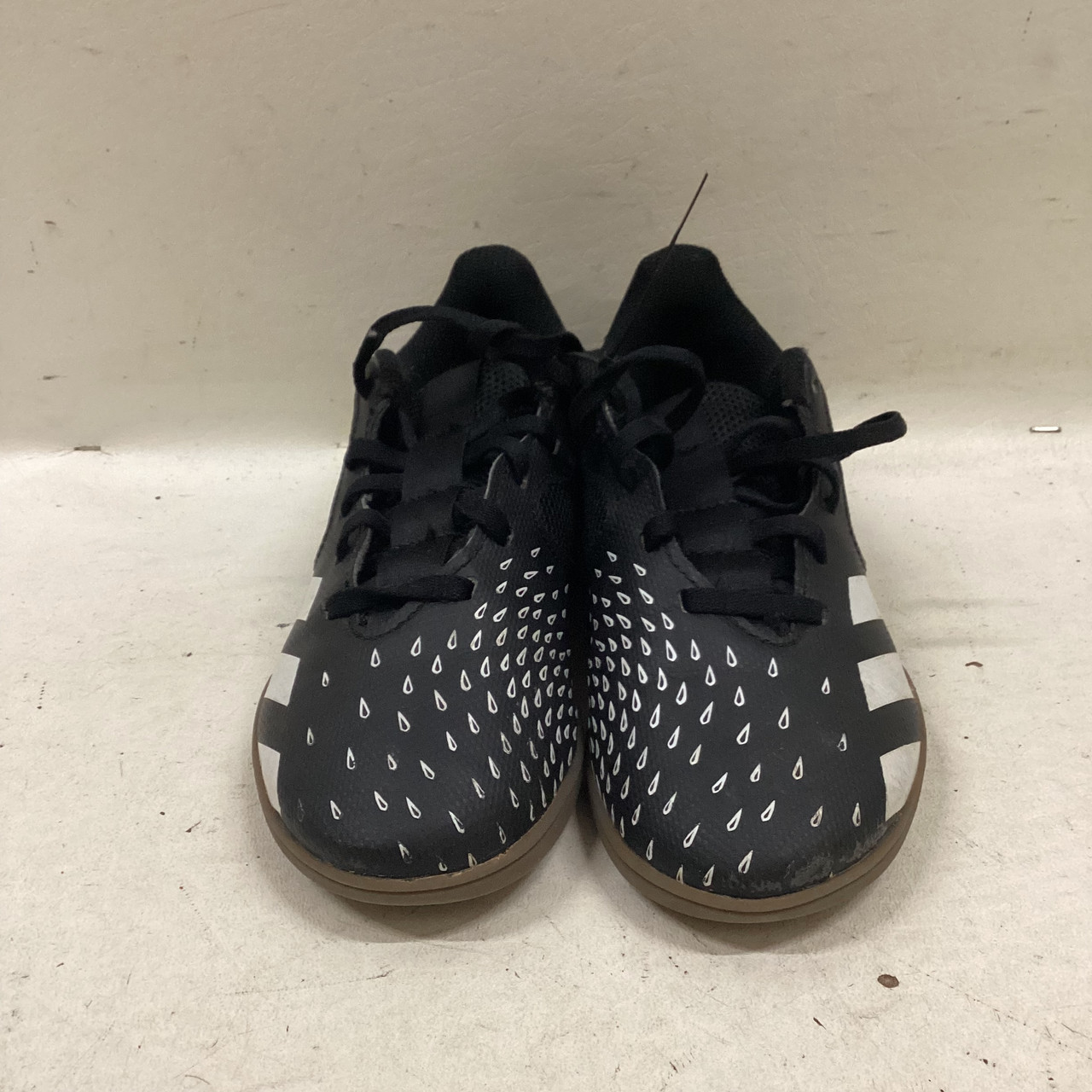 Used Adidas Soccer Indoor Shoes Black Junior 01.5