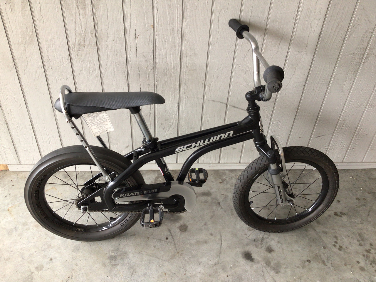 Used Schwinn KRATE EVO RETRO 16 INCH KIDS BIKE 16