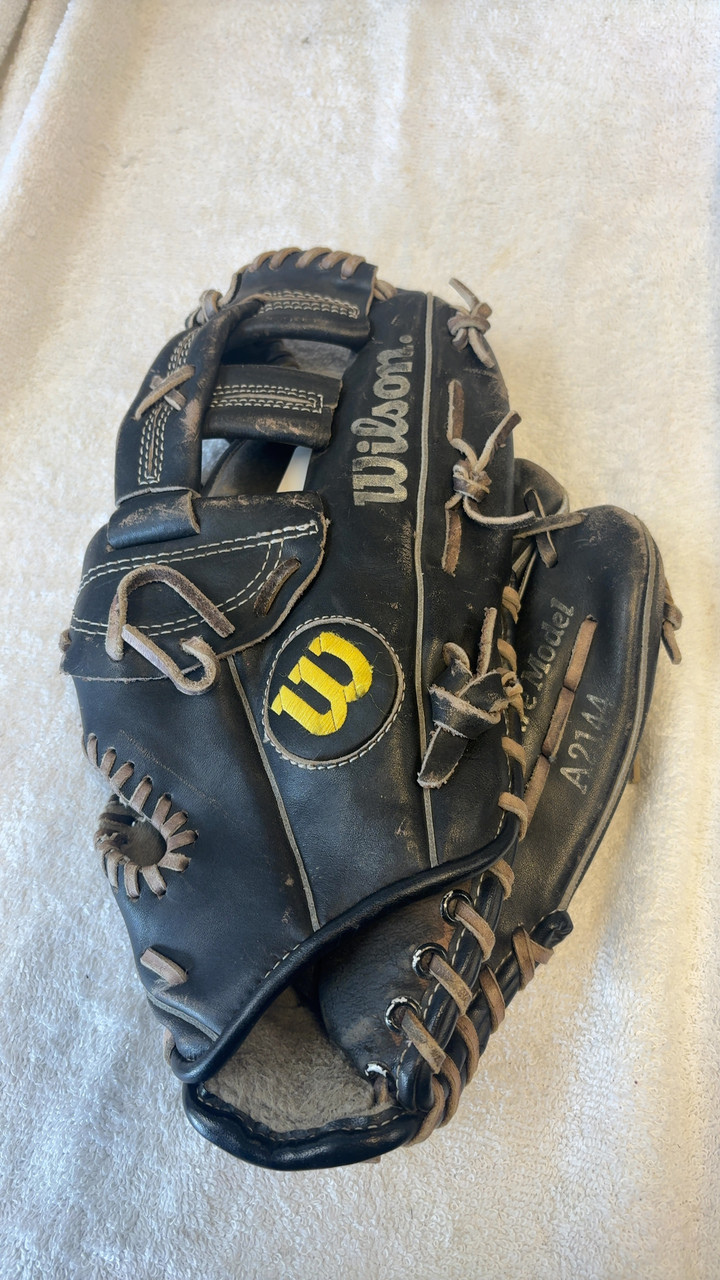 Used Wilson A2144 SIGNATURE MODEL KIRBY PUCKETT BB/SB Glove RH