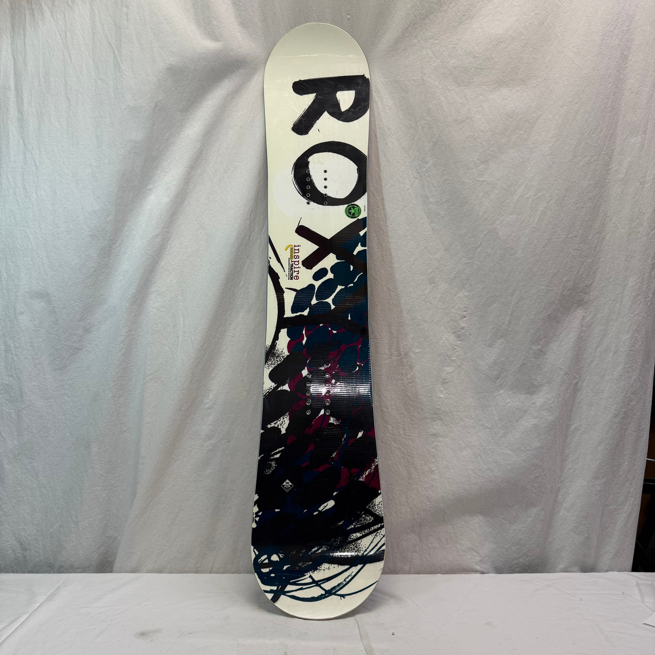 girls roxy snowboard Used Roxy INSPIRE Girls Snowboard Only White And Black 134 cm  11651-S000406731