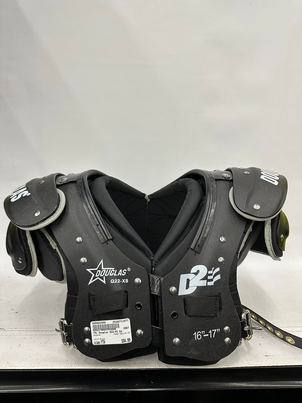 Used Douglas Q22-XS D2 FB Shoulder Pads Black Youth