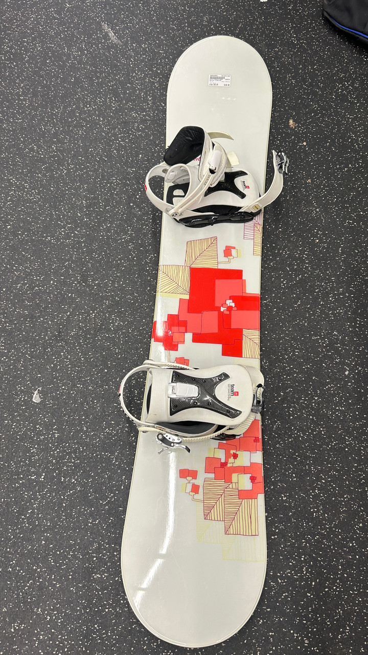 Used Burton STERLING Womens Board/Bindings White 140 cm