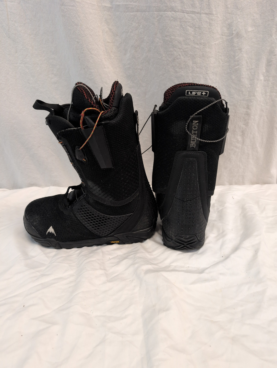 burton ak snowboard bib Men's Burton [ak] Cyclic GORE-TEX 2L Bib Pants, Atomic Shatter / Regular / XS