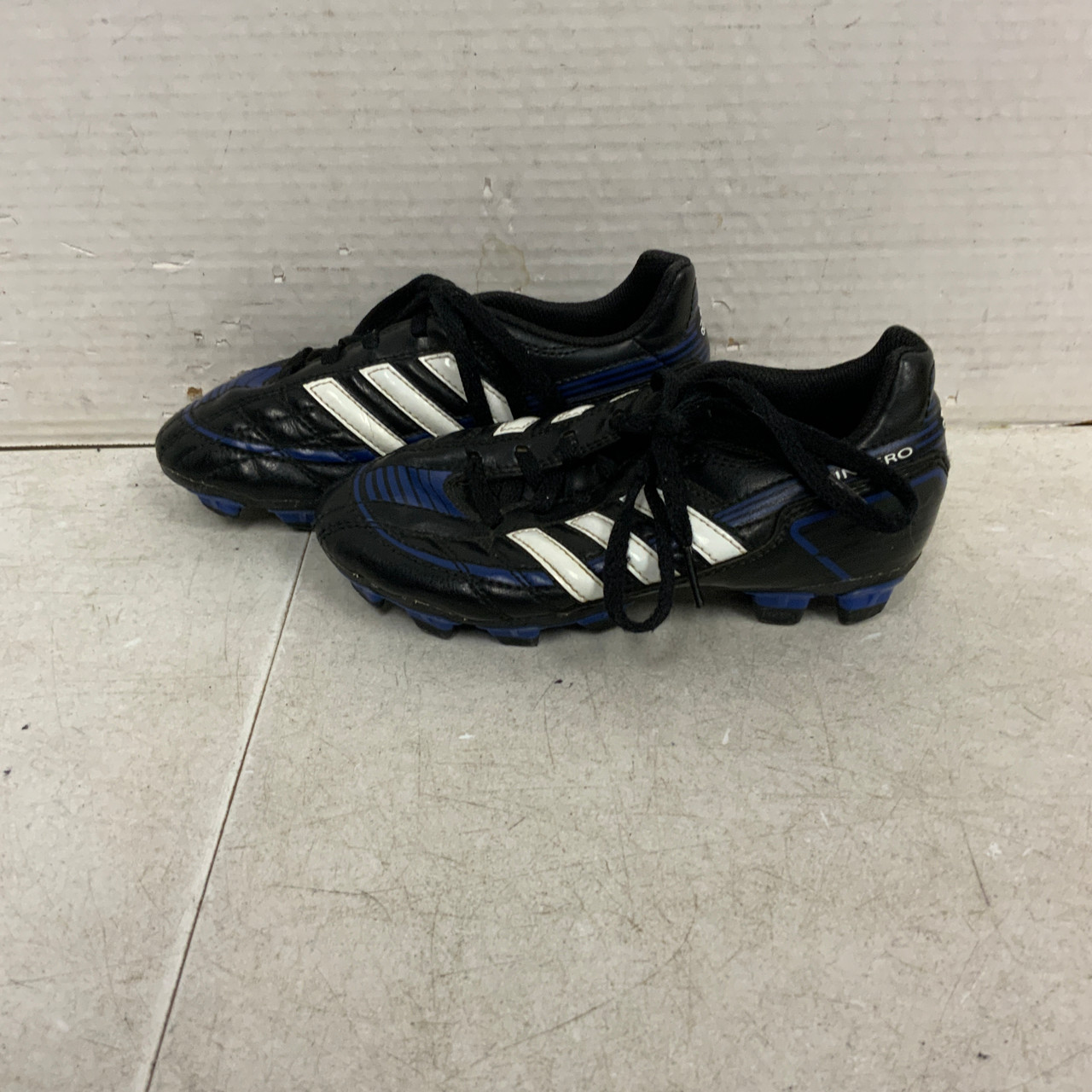 adidas gazelle silver green womens adidas Goletto VIII TF Artificial Turf Soccer Shoes (Black/White) main image 1