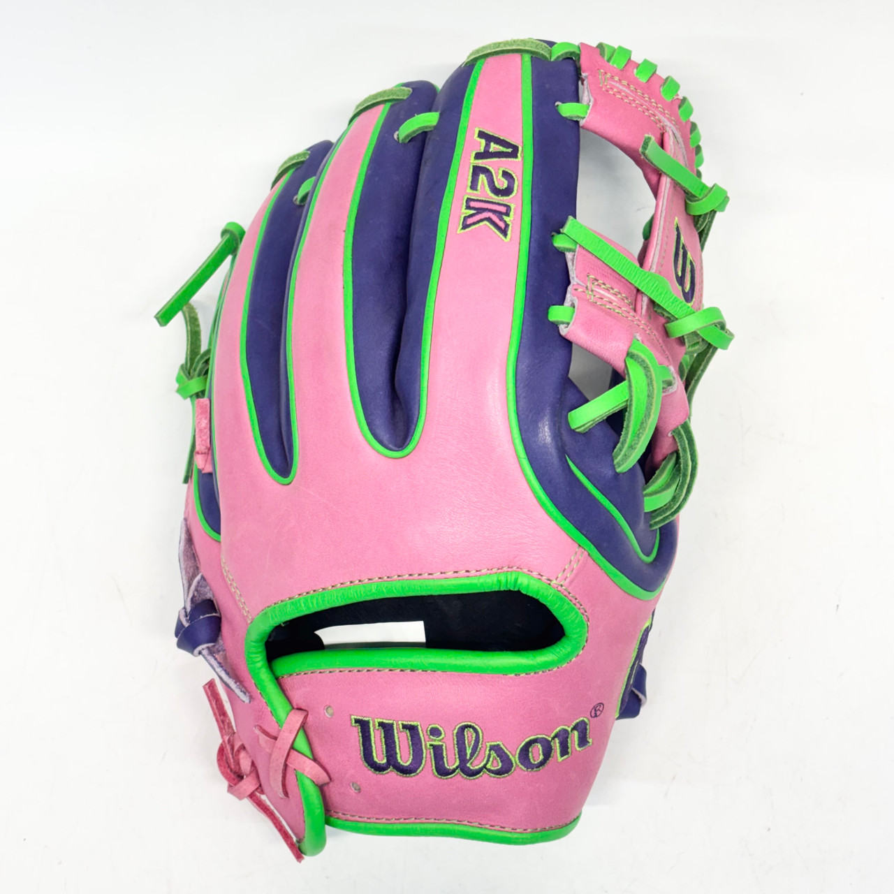 Used Wilson A2K 1720 BB/SB Glove RH Throw Purple 11 1/2