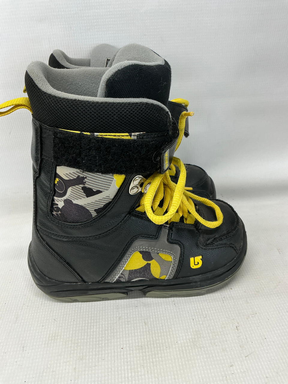 burton freestyle snowboard boots Grey/Yellow/Orange Jr. Size Specific 5 Used and smooth out harsh impacts NEW! BURTON FREESTYLE SI STEP