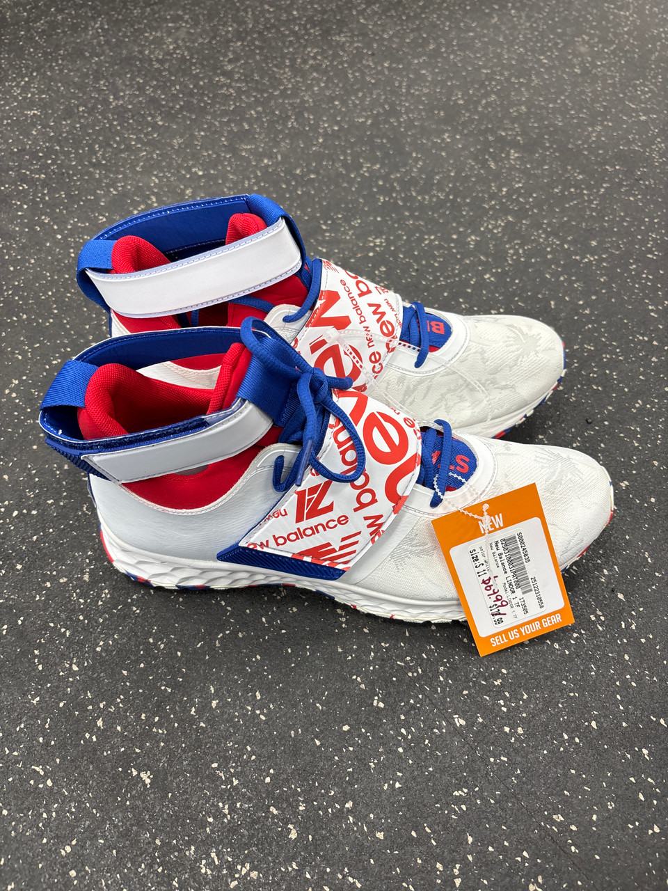 Used New Balance LINDOR 1 TF BB/SB Cleats White Senior 11