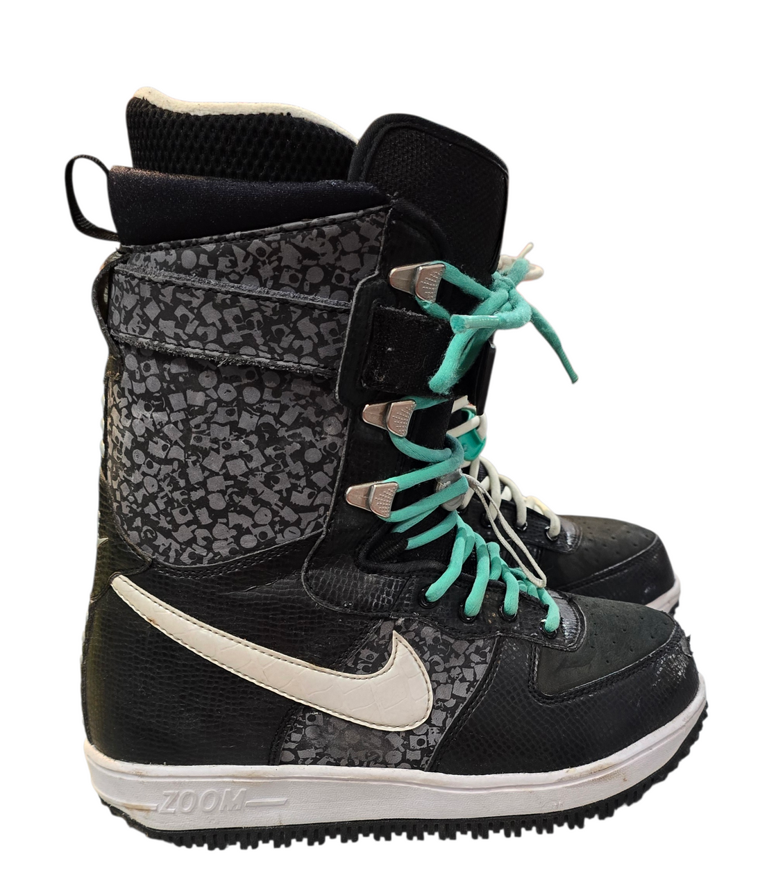 Used NIKE ZOOM FORCE ONE men's 6.5 / women's 7.5 snowboard boots