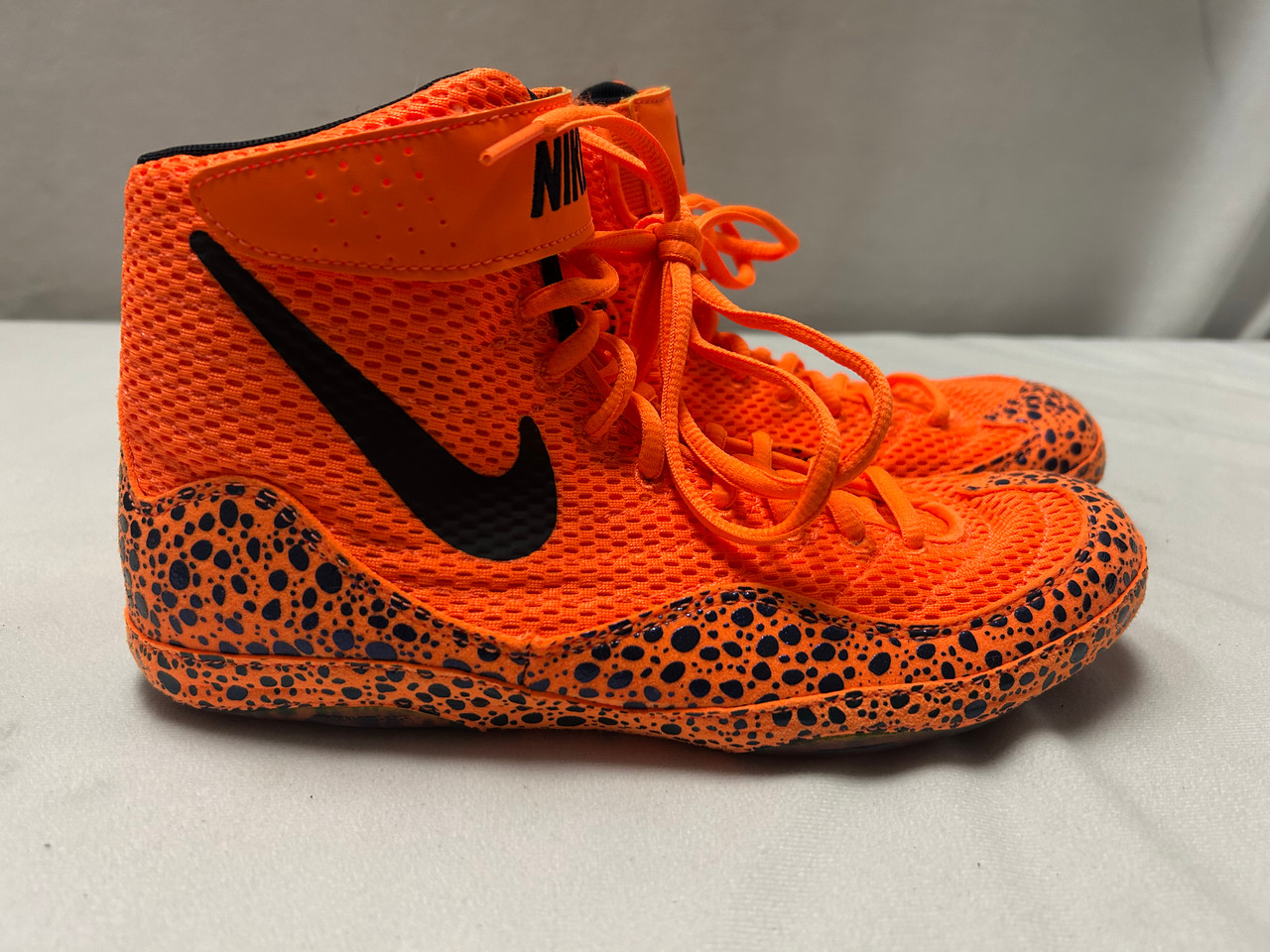 nike orange wrestling shoes