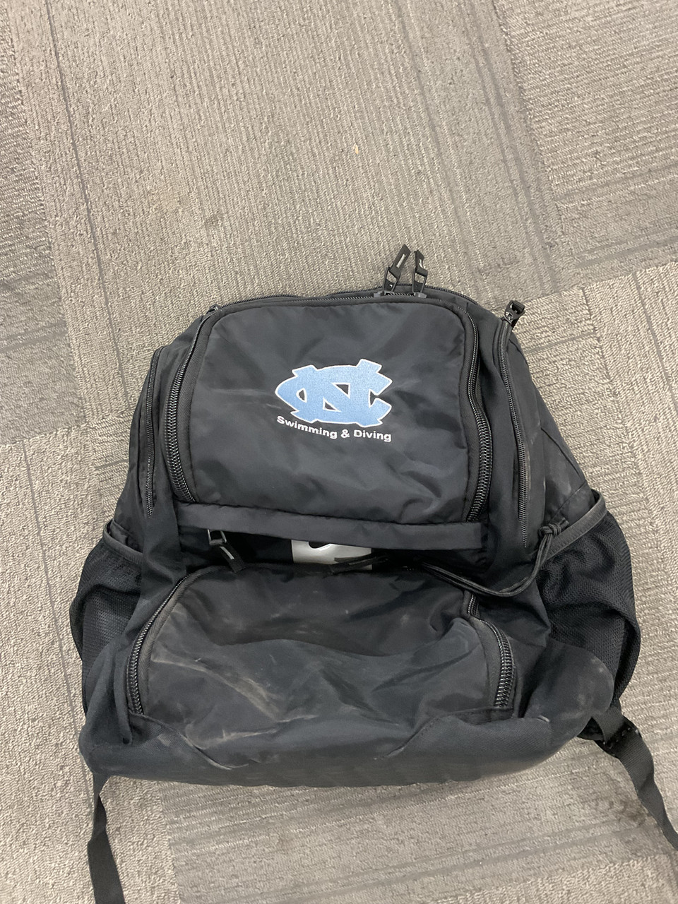 nike divers bag