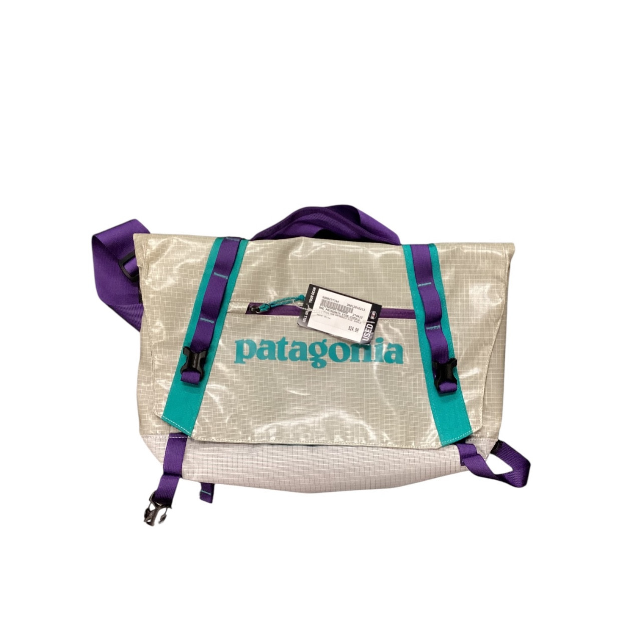 patagonia used backpack Ascensionist Pack 35L on suitcase or as a compact bag for a weekend trip Black Hole Mini MLC
