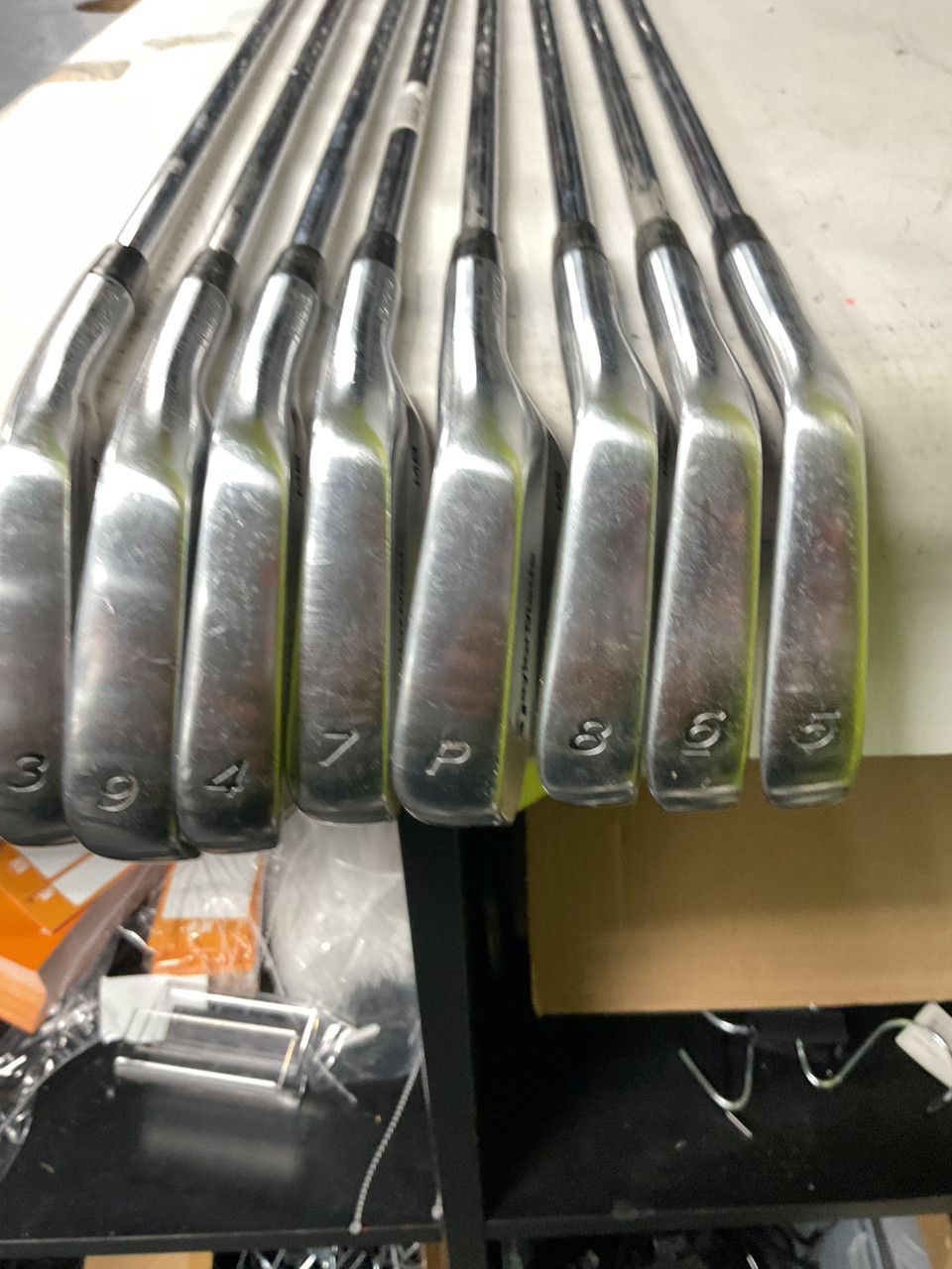 Used Taylormade TOUR PREFERRED MB 2014 Mens Iron Set RH 3I-PW