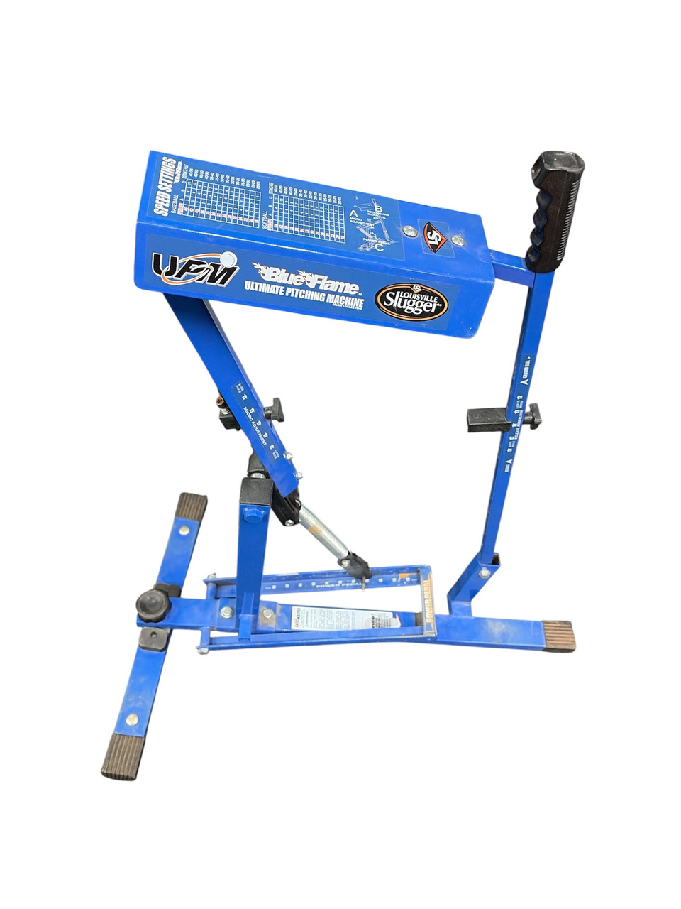 Used Louisville Slugger BLUE FLAME BB/SB Pitching Machine