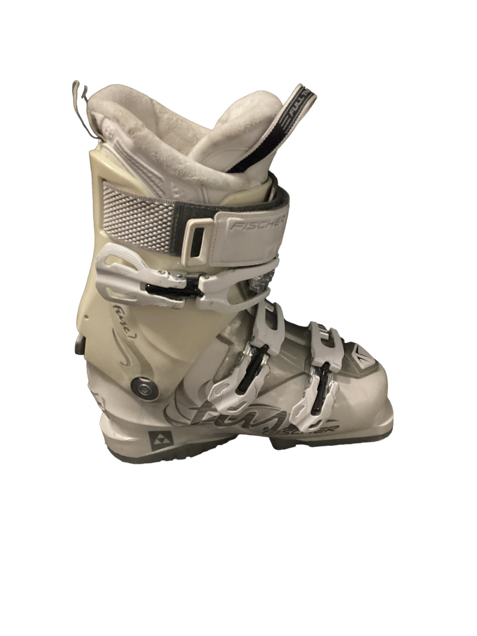 Used Fischer FUSE 7 235 MP - J05.5 - W06.5 Women's Downhill Ski