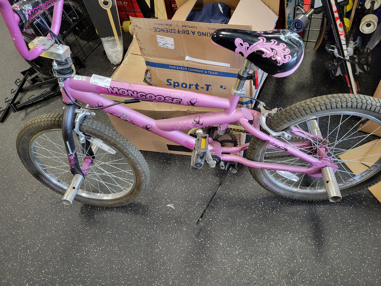 Girls Bmx Mongoose Craze Pink Mongoose Bmx Bike Mongoose Girls Bike 20  Mongoose Craze 20