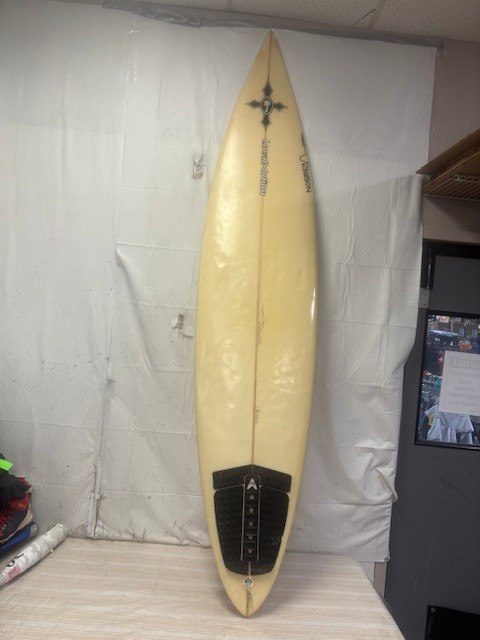 Used Local Motion RAWSON Surfboard White 7'6