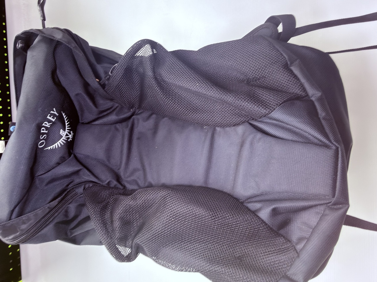 Used Osprey HIKING BACKPACK Backpack Black 11879-S000020110