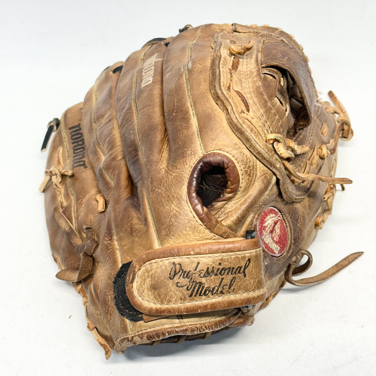 Used Nokona AMG 650 BB/SB Glove RH Throw Brown 12 1/2