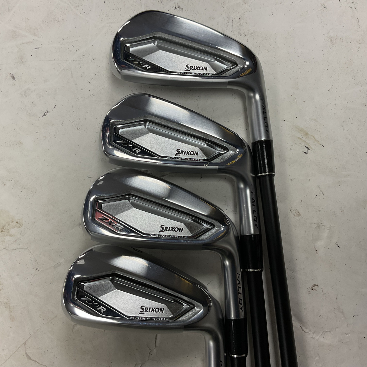 Used Srixon ZXIR Mens Iron Set RH 7I-PW