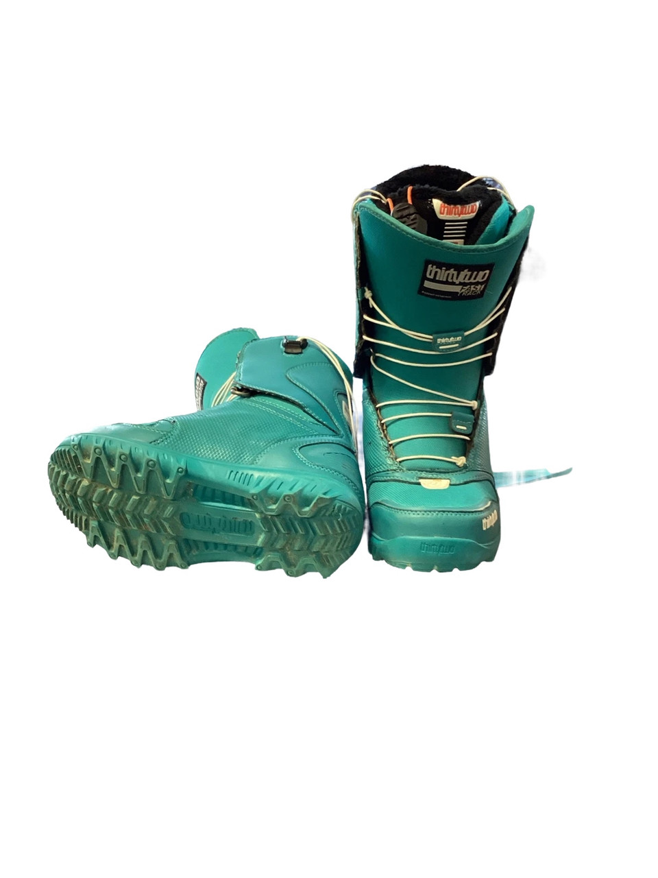 Used ThirtyTwo LASHED Senior Women's Snowboard Boots 11709-S000053611