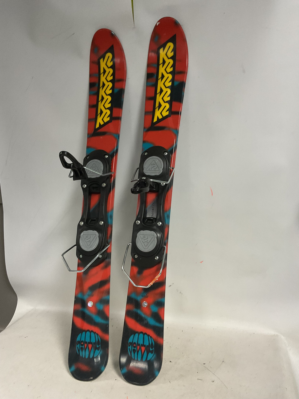 k2 fat skis Mindbender 106C W | 2025 The K2 Fatty Snowblades are short skies for fun on the slopes and parks K2 Fatty 88 Ski Blades