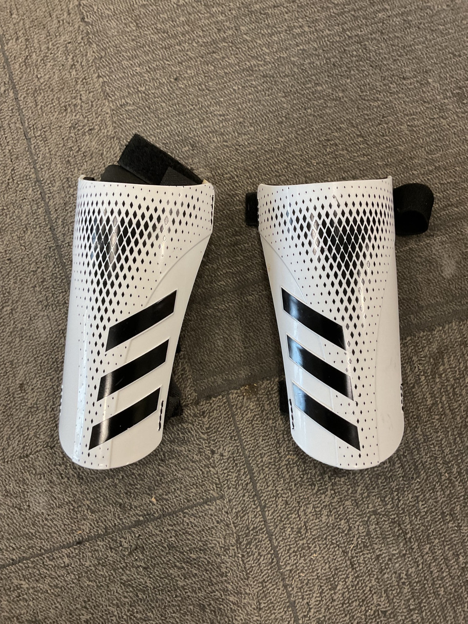 Used Adidas Soccer Shin Guards Adult Black And White LG