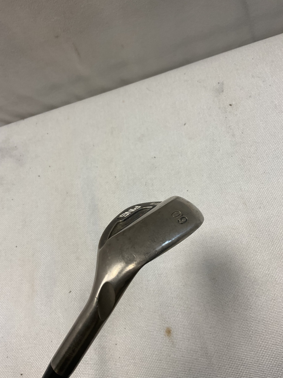 Used Ping TOUR-W Golf Chipper RH 60 Degree