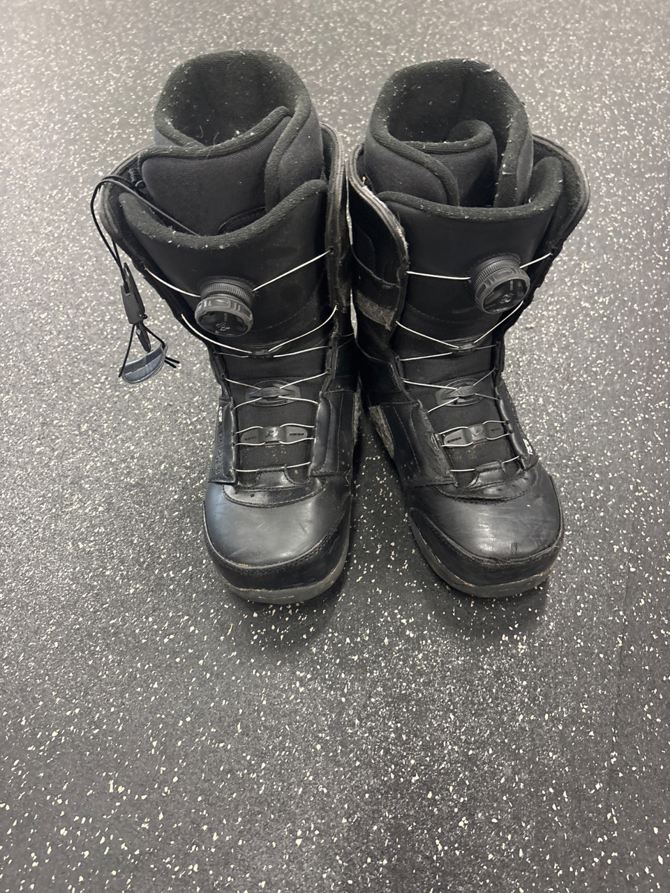 ride anthem boa coiler mens snowboard boots 14 Black : Sports & Outdoors Just pull the lace tight Ride Anthem Snowboard boots -