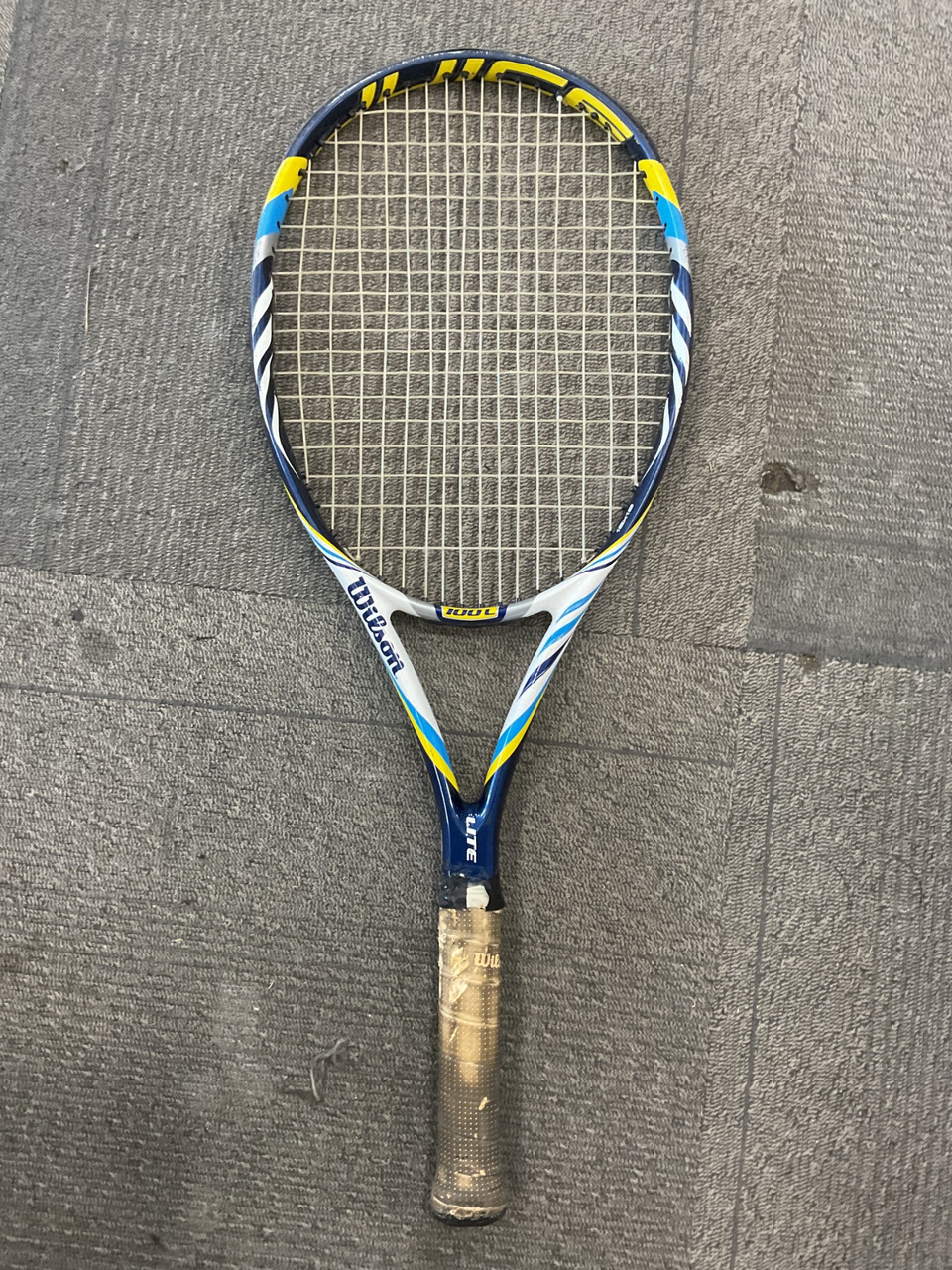 Used Wilson JUICE 100L Adult Tennis Racquet Navy Blue Unknown