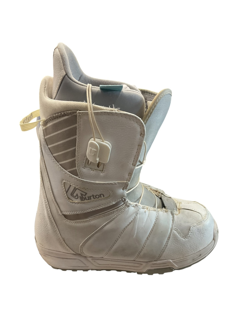 burton indie snowboard Hideaway DAKINE Essentials Mini 7L 09182023 Soft yet Stable Filet Model:CLSVTW150XH-B