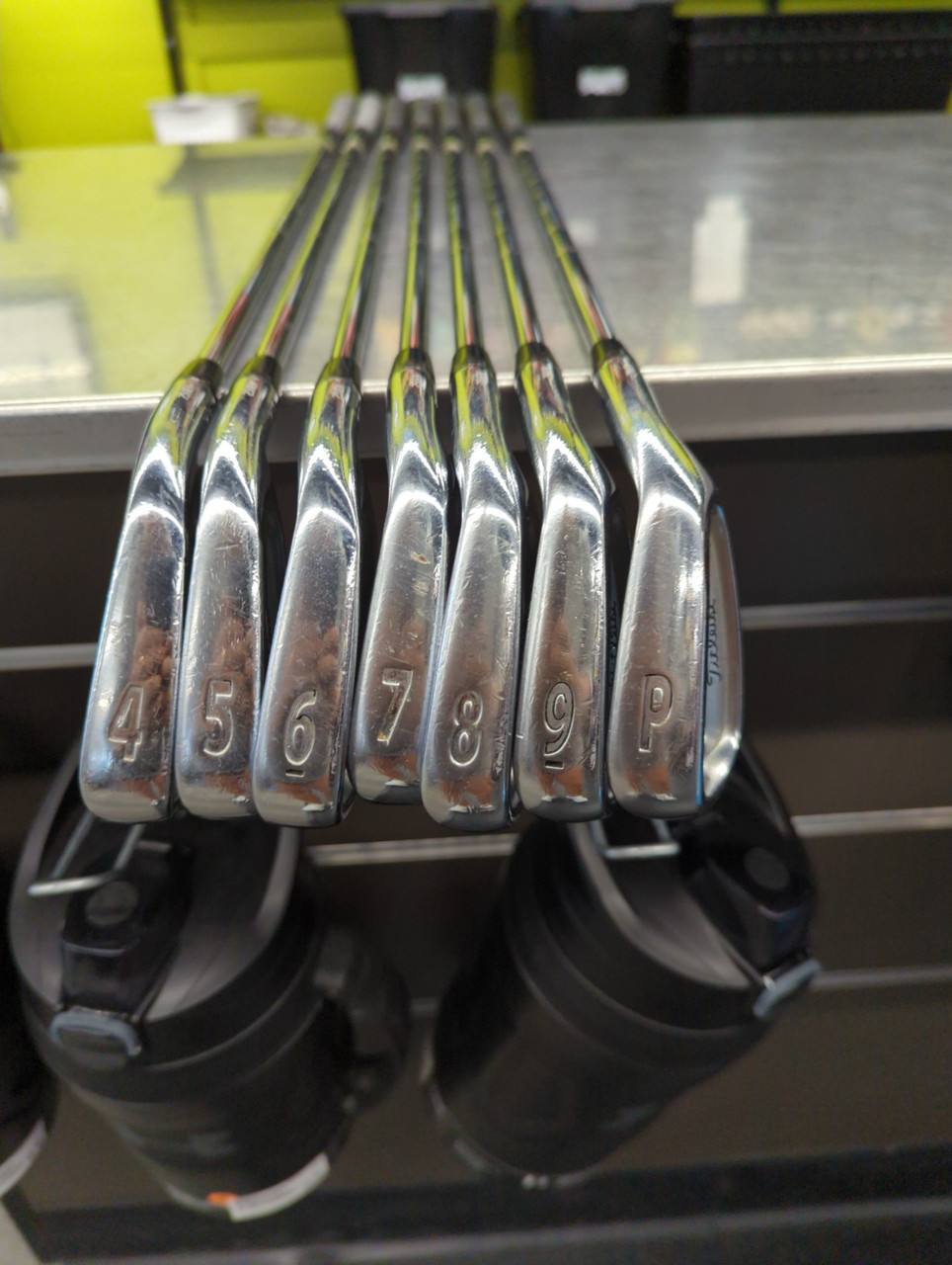 Used Titleist 710 CB FORGED IRON SET Mens Iron Set RH 4I-PW