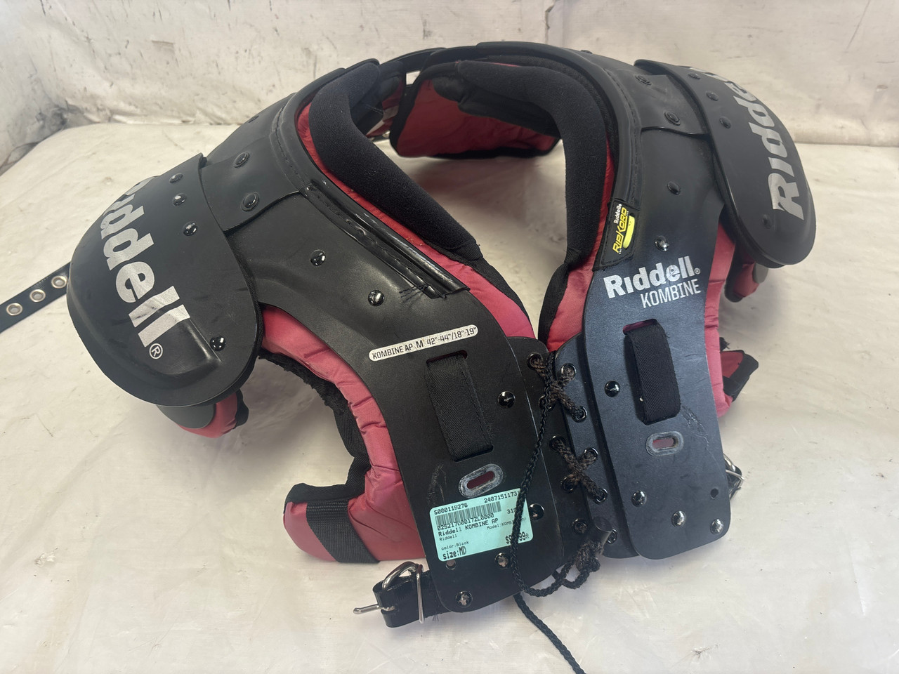 Used Riddell KOMBINE AP MD Football Shoulder Pads 42-44