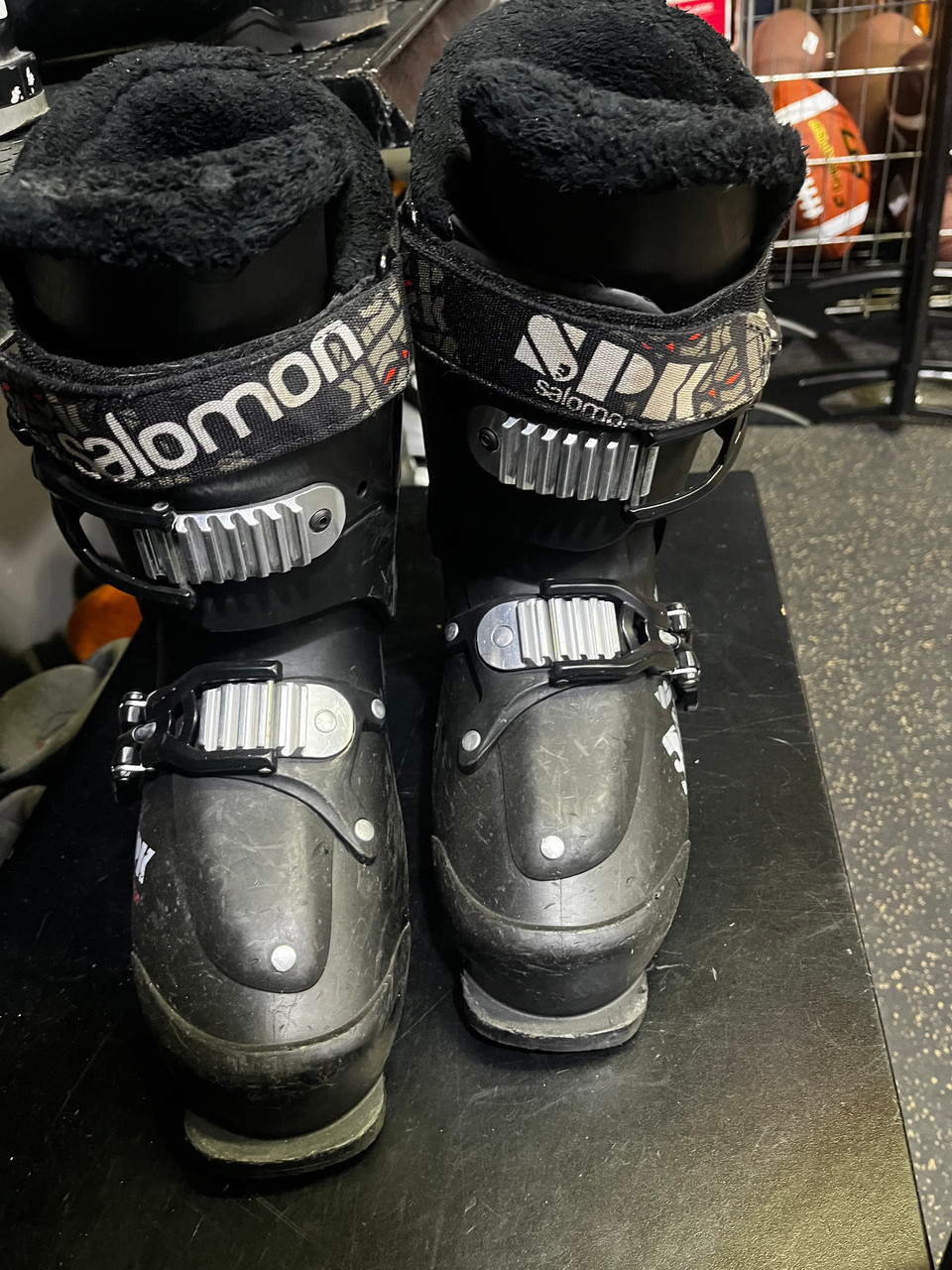Used Salomon SPK Mens DH Ski Boot Black 240 MP - J06 - W07