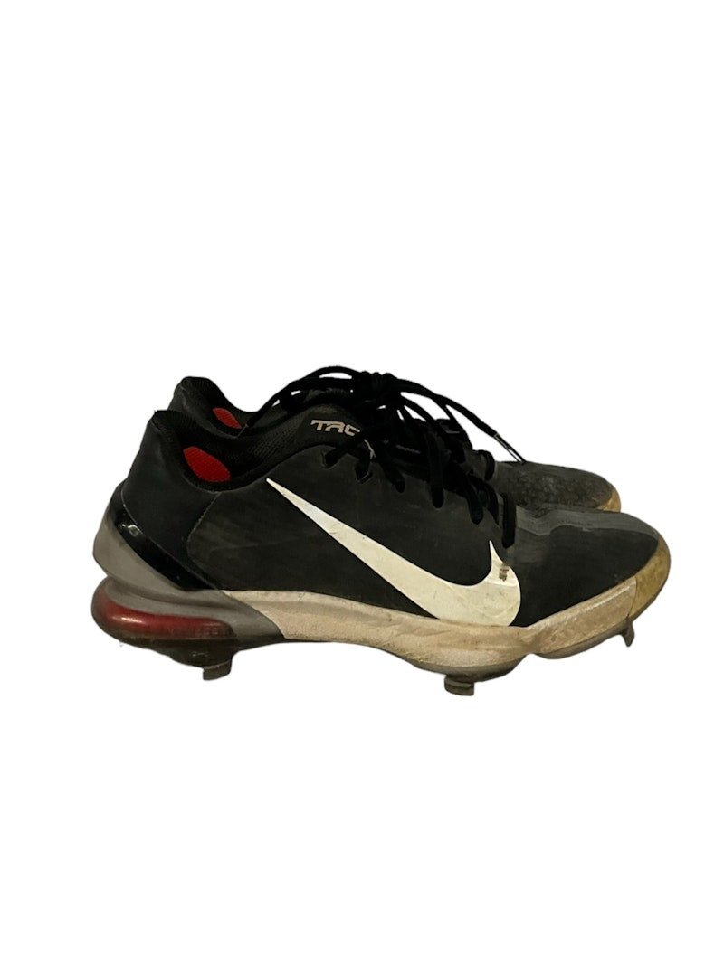 mens baseball cleats size 7.5