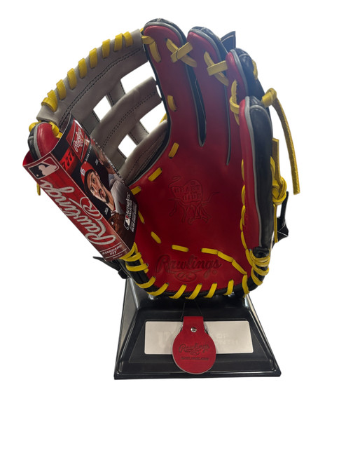 New GOLD GLOVE CLUB AUG 24 11747-RAWPROKB17SBRH