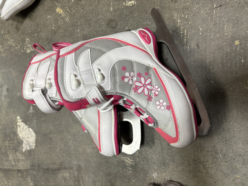 Vist Large View of Product Image Which is Used VIC SOFT BOOT SKATE Girls Softboot Skate White Youth 13.0