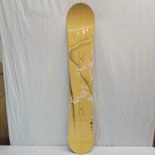 Arbor Snowboarding Women's Snowboards Vist Large View of Product Image Which is Arbor Snowboarding Women's Snowboards