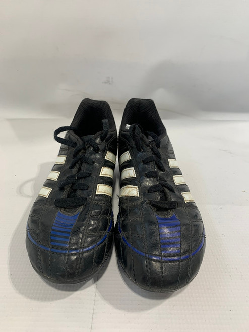 Vist Large View of Product Image Which is Puma Soccer Soccer Indoor Cleats