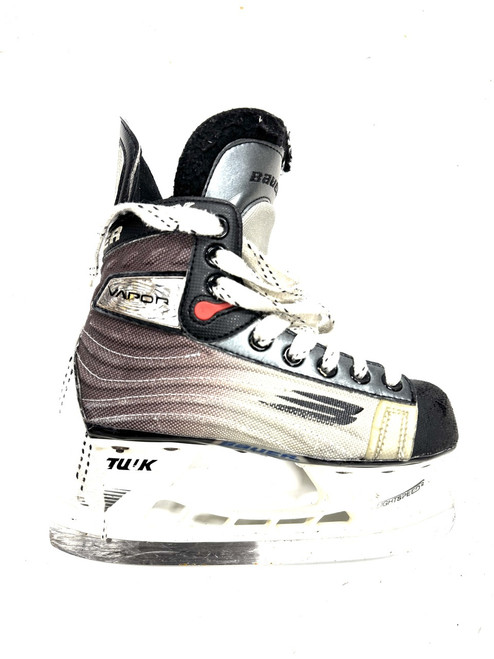 Vist Large View of Product Image Which is Used Bauer XIX Junior Hockey Skate Junior 01.5