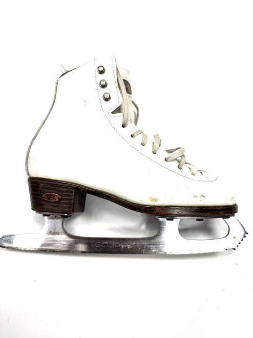Vist Large View of Product Image Which is Used Riedell 33 WIDE Junior 02 Junior Figure Skates