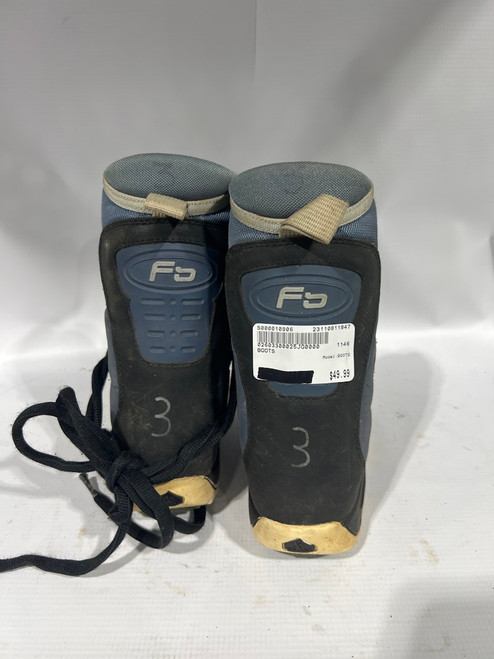 Vist Large View of Product Image Which is Snowboarding Boys' Snowboard Boots
