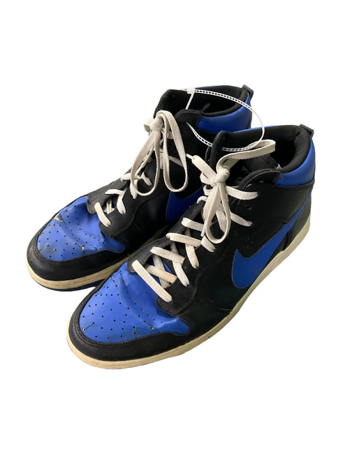 Vist Large View of Product Image Which is Nike Basketball Basketball Shoes