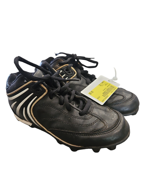 Vist Large View of Product Image Which is Used Soccer Cleats Black Junior 02