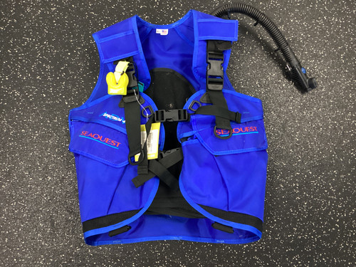 Vist Large View of Product Image Which is Used SEAQUEST ADV SPECTRUM 4 Scuba Accessory Royal Blue