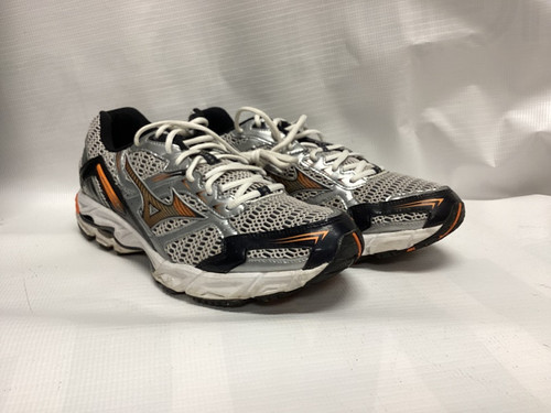 Vist Large View of Product Image Which is Mizuno Footwear Running Shoes