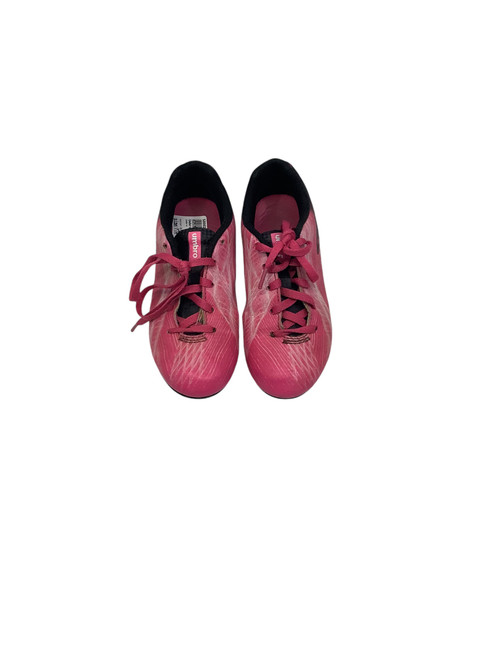 Vist Large View of Product Image Which is Used Umbro Soccer Cleats Pink Youth 13.0