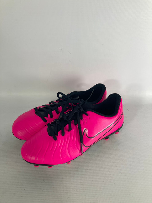 Vist Large View of Product Image Which is Used Nike Soccer Cleats Pink Senior 6 11834-S000026560