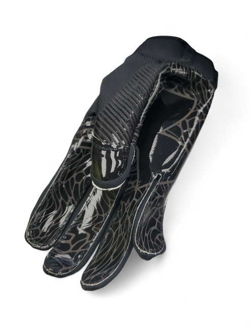 Vist Large View of Product Image Which is Used Under Armour UA PLAYOOF COLDGEAR 2 FB Gloves Black SM 11863-S000017030